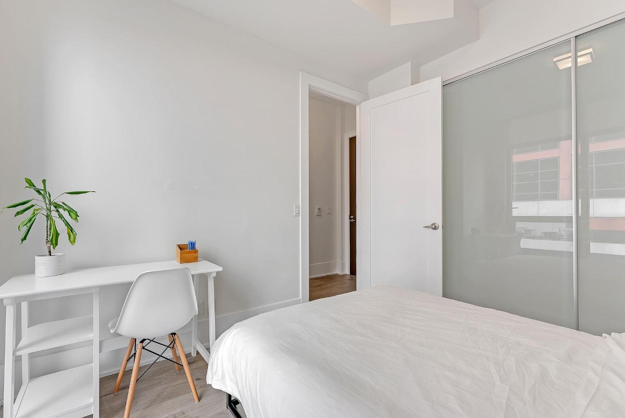 Апартаменты 2Br 2Bth Apt-Rogers Center-Cn Tower-Free Parking Торонто Экстерьер фото
