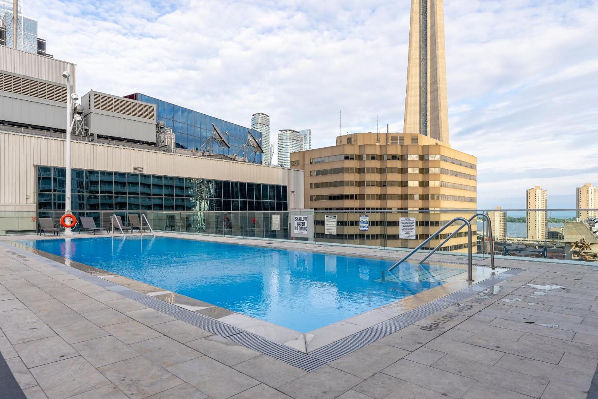 Апартаменты 2Br 2Bth Apt-Rogers Center-Cn Tower-Free Parking Торонто Экстерьер фото
